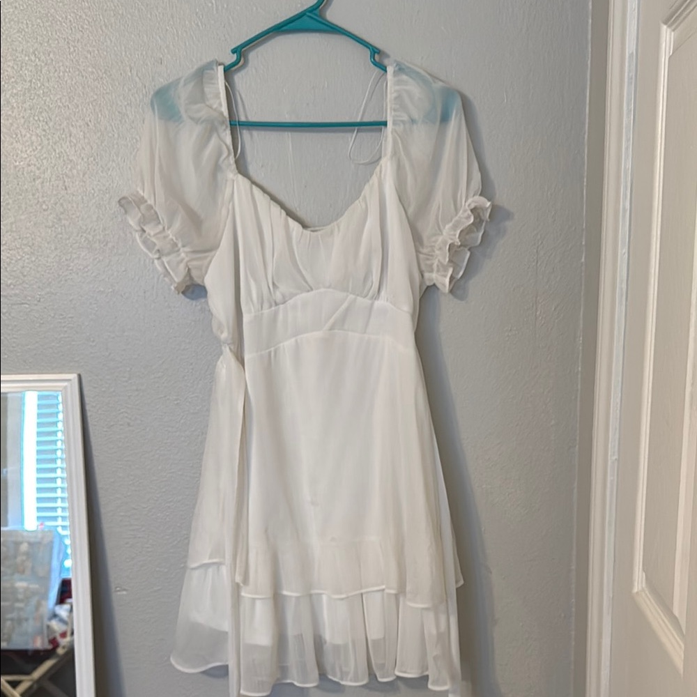 Elegant White Short Sleeve Dress